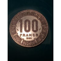 100 франков Камерун 1990 год.