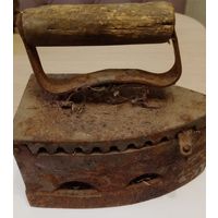 Утюг угольный старинный