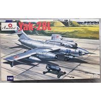 Модель реактивного самолёта Як-28Л Amodel #72102  1/72