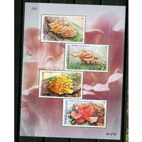 Таиланд - 2001 - Грибы - [Mi. bl. 146] - 1 блок. MNH.  (Лот 50JF)-TG2P6