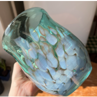 Крупная ваза кувшин с ручкой цветное стекло винтаж