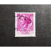 Марка Италия 1960 год Стандарт