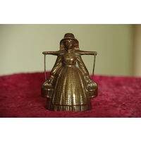 Колокольчик бронзовый  ( диаметр 5,5 см , высота 9 см )