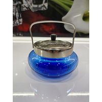 С 1 рубля!!! Сахарница кобальтового цвета с металлической крышкой, украшенной растительными элементами, мНЦ (медь-никель-цинк), стекло, Вольнянский завод столовых приборов им. Шевченко (ЗiШ, ЗиШ), ССС