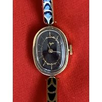 Часы женские позолота Луч