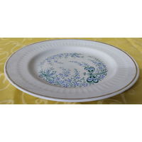 Тарелка эпохи СССР. Минский фарфоро-фаянсовый завод (Минск). 1968-1983 гг.