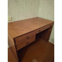 СТОЛ ПИСЬМЕННЫЙ ДАРОМ СРОЧНО