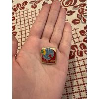 1 мая Мы за мир ЗНАЧОК С РУБЛЯ