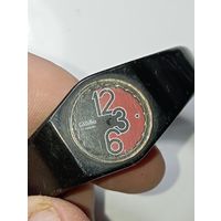 Часы кварцевые Слава с рубля .
