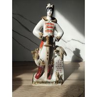 Фарфоровая Статуэтка " Витязь на распутье"