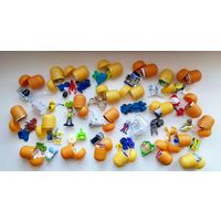 Лот игрушек киндер сюрприз.