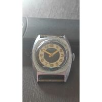 Часы Аврора. Ссср рабочие. Трещина стекла.