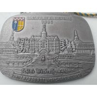 Памятный знак,медаль за пеший поход.Германия 1983 год. Добротный.Мюнхенгладбах.