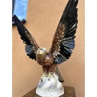 Очень большая старинная статуэтка Орел, фарфор, очень качественная работа, клеймо, Европа, много лотов с рубля