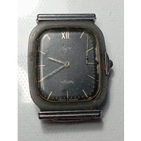 Часы кварцевые Луч с рубля .