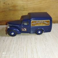 Модели фургонов.DINKY.1/43.