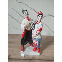 Редкая фарфоровая статуэтка ''Левко и Ганна'' Киев