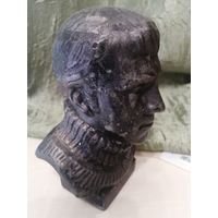 Бюст Владимира Высоцкого