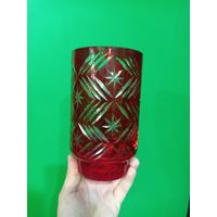 Ваза СССР красного цвета