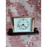 Будильник Слава механический. 70-е годы. Рабочий. Интересная форма.