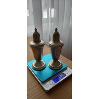 Серебряный набор (солонка и перечница) 925пр. Sterling. 233гр. С рубля. Высота 12,5см.