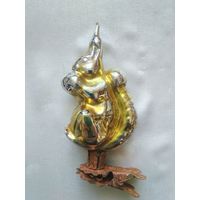 Белочка с орешком на прищепке.Каталог.