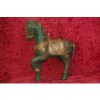 Статуэтка " Лошадь " из дерева и латуни ( восточная работа )  высота 21 см , длинна 17 см
