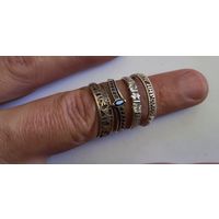 Серебряные Кольца 4 штуки.20 мм.
