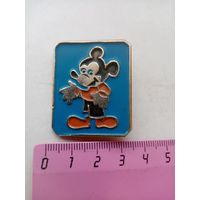 ЗНАЧОК МИККИ МАУС (БОЛЬШОЙ)