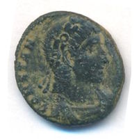 Римская Империя Константин II 337-361 г. Н.Э. Br. ЛС - Бюст в лавровом венке вправо. ОС - Два легионера с легионными штандартами