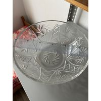 Большая хрустальная ваза