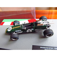 Модель автомобиля 1-43 Фомула 1 Formula 1 F1 Brabham BT24 1967 Denis Hulme В комплекте модель, бокс, журнал Состояние модель как новая журнал отличное