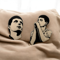 Значок-Брошь "Joy Division": Иэн Кёртис (Ян Кертис / Ian Curtis / Joy Division / Джой Дивижн).