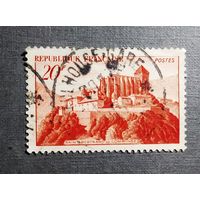 Марка Франция 1949 год Замок
