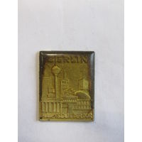 Знак. Значок. "Берлин". "Столица ГДР". Ретро СССР. м
