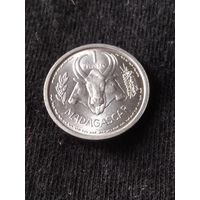 4. Распродажа! Французский Мадагаскар 1 франк 1948 г. Нечастая! UNC!
