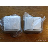 Выключатель 2-клавишный ОП 2 штуки