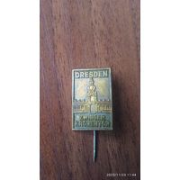 Значок ГДР,, Dresden Zwinger Kronentor ,, тяж. мет.