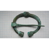 Застежка древняя. Бронза, литье.