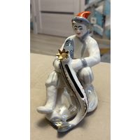 Статуэтка Фарфоровая По щучему веленью . ЛЗФИ