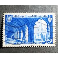 Марка Франция 1949 год Аббатство Святого Вандриле