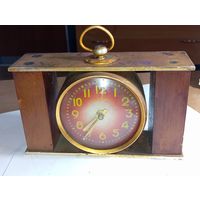 Часы механические Маяк  .