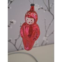 Елочная игрушка космонавт 3