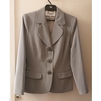 Костюм серый женский, р38-42, б.у пару раз, как новый