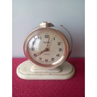 Часы, будильник СССР Слава. Космос. Глобус.