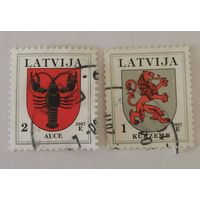 Марки из серии "Гербы" с надпечаткой 2007 - герб Курземе и герб Ауце
