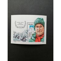 Польша 1988 Блок Mi.106 с маркой "Серебряная олимпийская медаль Ежи Кукучки" (чистый**) Mi.3155 каталог 1.20 евро