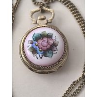 Часы кулон финифть. ЧАЙКА с цепочкой. на ходу.  (вроде точно идут!!!)