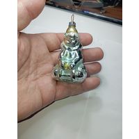 Ёлочная игрушка  , СССР  Мальчик на санках .