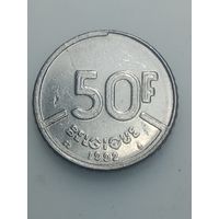 Бельгия 50 франков 1992 года . Надпись на Французском языке  , BELGIQUE .